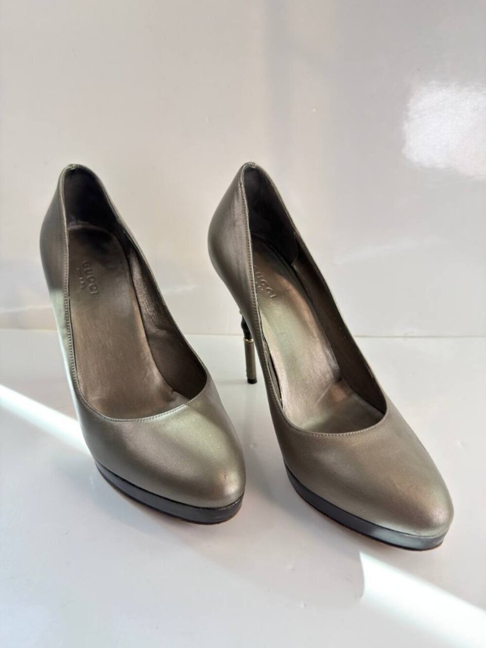 Gucci Metallic Gunmetal Gray Leather High Heel Pumps - Picture 6 of 16